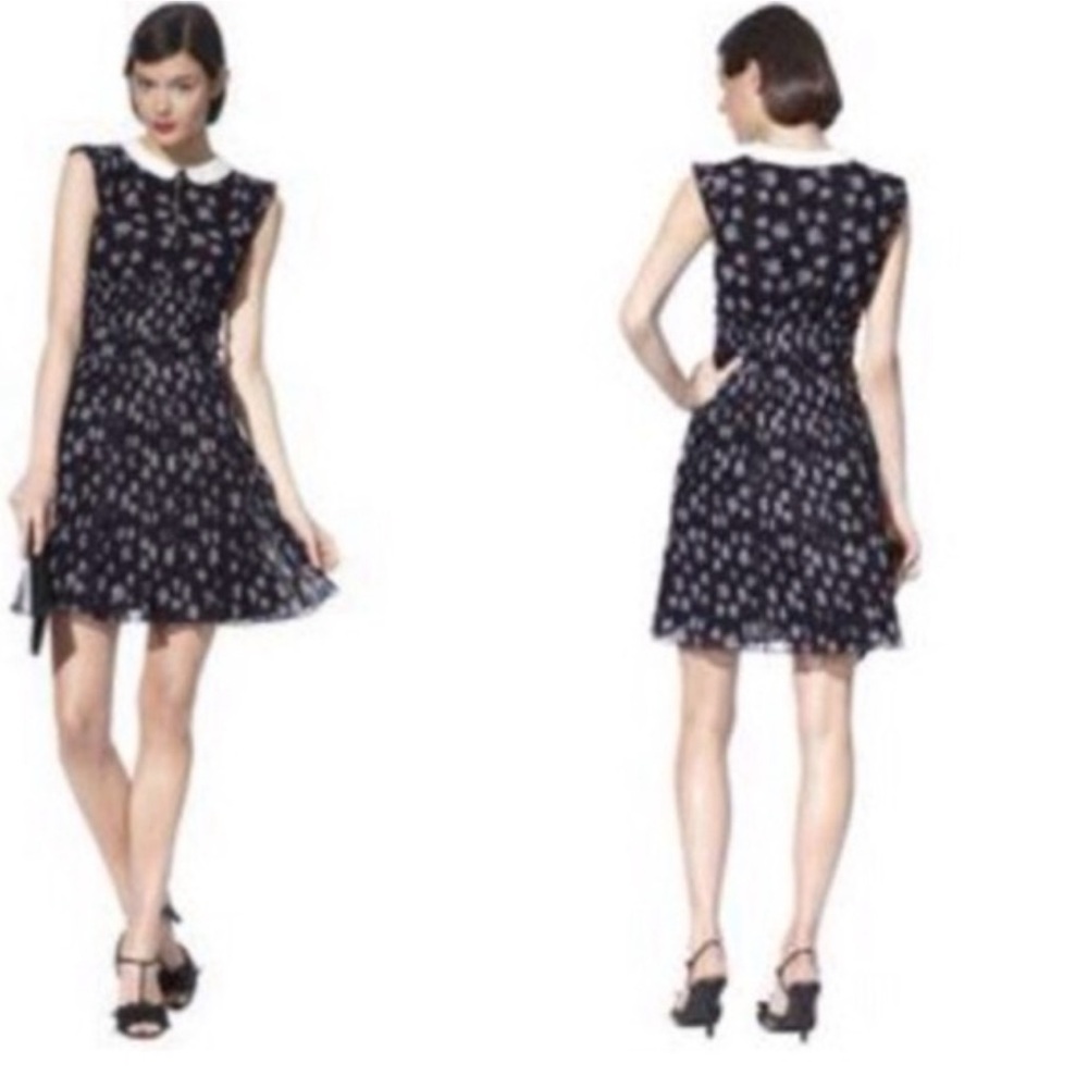 Kate Young for Target Shimmery Star Print Black Dress
-Peter Pan Collar size S